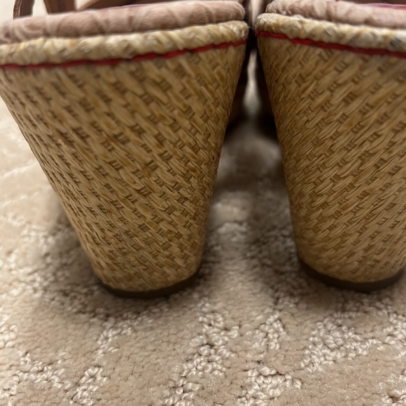 Boc Patent leather red sandals wedge - Picture 3 of 6